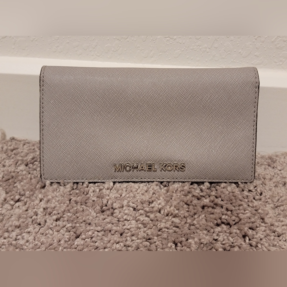 NWOT Michael Kors Wallet